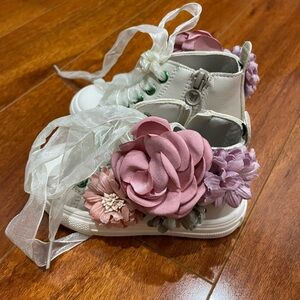 Floral White Kids Shoes with Pink Accents